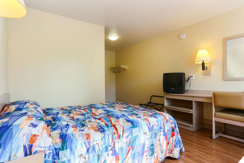Motel 6-Everett, Wa - North Εξωτερικό φωτογραφία