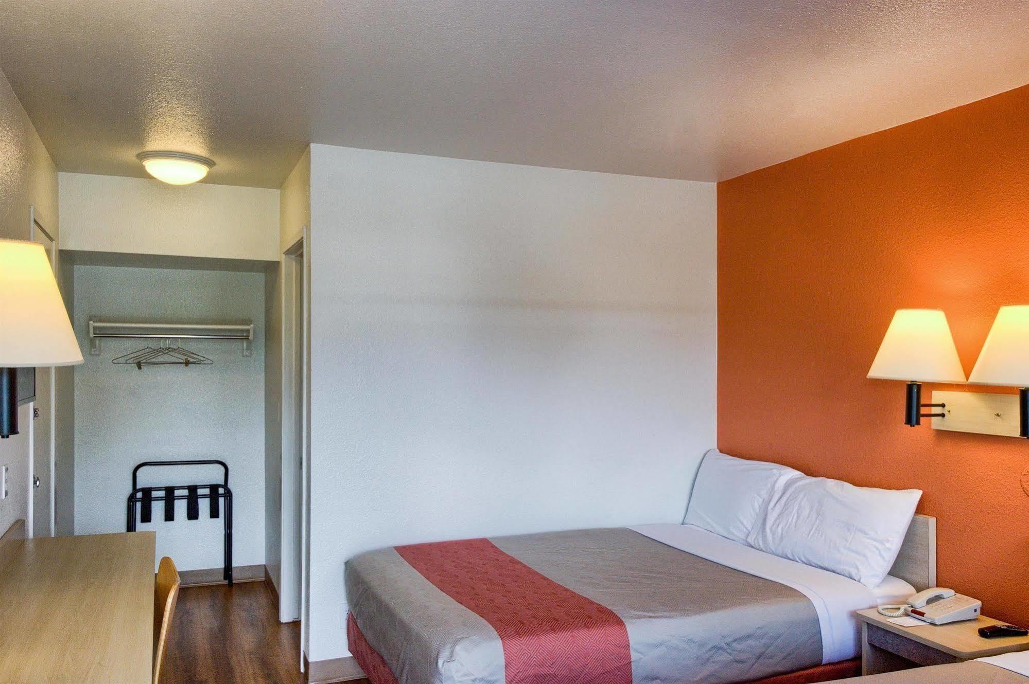 Motel 6-Everett, Wa - North Εξωτερικό φωτογραφία